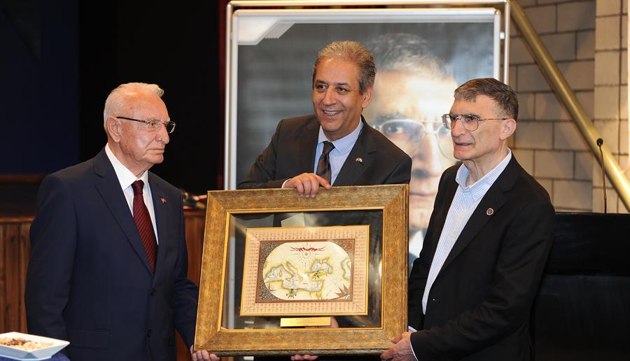 nobel kimya odulu sahibi prof dr aziz sancar bilimi rehber alan tusas liler la bulustu tusas